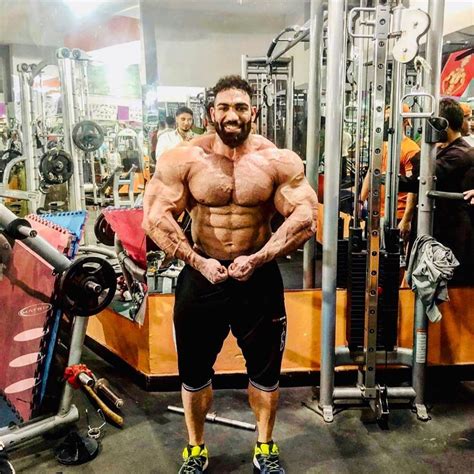 World Bodybuilders Pictures Afghan Bodybuilder Wasal Khan From Kabul With Bull Muscles