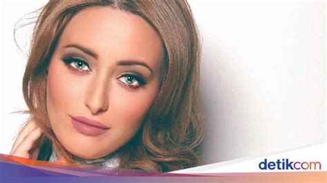 Foto 8 Pesona Miss Universe Muslim Dari Irak Yang Jadi Kontroversi