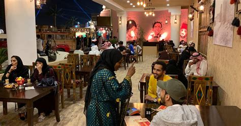no more gender segregated entrances in saudi restaurants but the new rule not “compulsory” says
