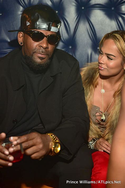 Pics R Kelly And Girlfriend Halle Calhoun Jeezy Ming Lee At Amora Lounge