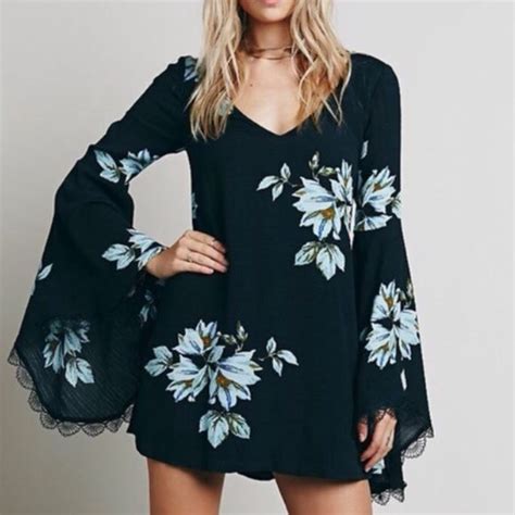 Free People Wanderer Dress Nwt Sold Out Floral Printed Shift Dress With Exaggerated Bell