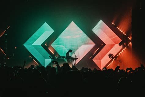 Madeon Concerts 4k Crowds Electronic Music Hd Wallpaper