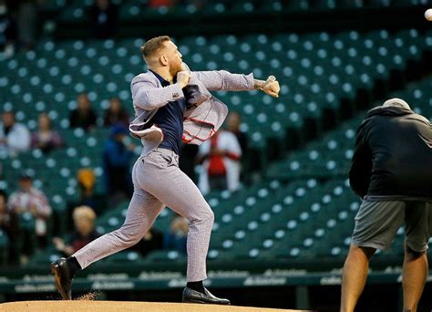 conor mcgregor responds to embarrassing celebrity baseball pitch