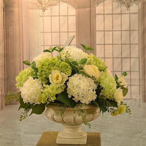 Alibaba.com offers 3,077 silk hydrangea flower products. Floral Home Decor Hydrangea Large Silk Flower Arrangement ...