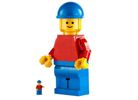 40649 Up Scaled Lego Minifigure Coming In June 2023 Jays Brick Blog