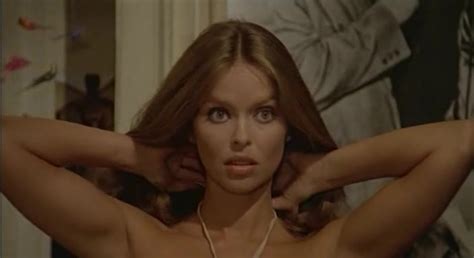 Nude Video Celebs Barbara Bach Nude Ecco Noi Per Esempio 1977