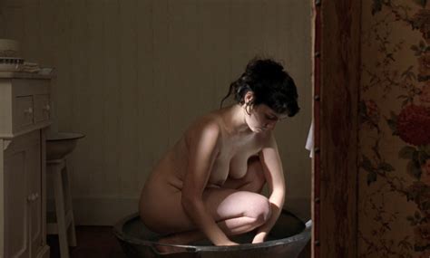 Corinne Bourdon Nuda ~30 Anni In Van Gogh