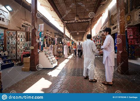 Dubai United Arab Emirates March 6 2017 Shops And Vendors In The
