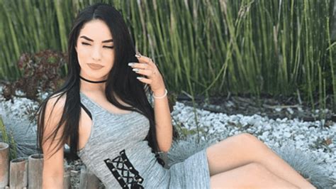 Kimberly Loaiza Le Enseña A Las Colombianas Que Está Mejor Que Ellas