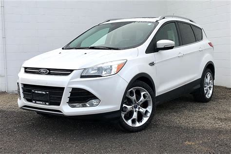 Pre Owned 2015 Ford Escape Fwd 4dr Titanium 4d Sport Utility In Morton