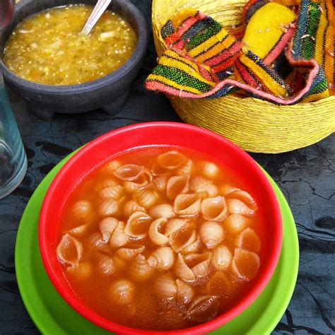 Sopa De Pasta Un Platillo Muy Común En La Mesa De Las Familias