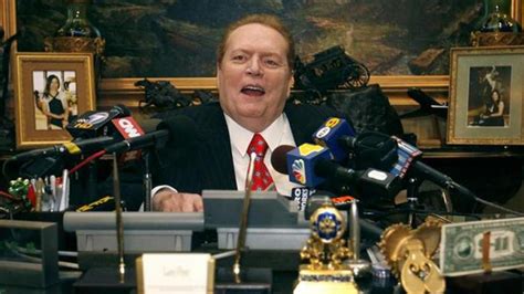 Con una invitada especial de lujo hablamos sobre el entretenimiento para adultos. Murió Larry Flynt, magnate de la industria del ...