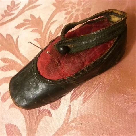 Antique Baby Shoe Pin Cushion By Rosesandrueantiques On Etsy 3200