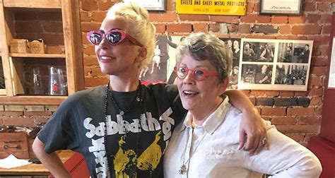 Lady Gaga Visits Her Grandmother In West Virginia Over Thanksgiving Rladygaga