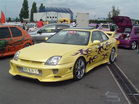 Have your own ideas about how your car should look like? FusionCars: Honda Prelude Tuning