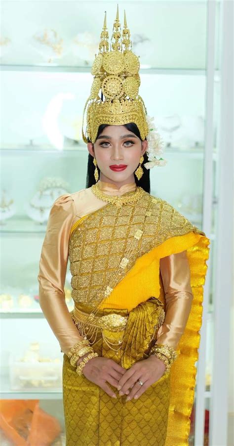 🇰🇭 Beautiful Cambodia Traditional Costume 🇰🇭 Cambodia Outfit In 2020