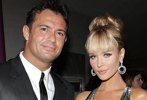 Real Housewives Of Miami S Joanna Krupa Marries In Extravagant 1