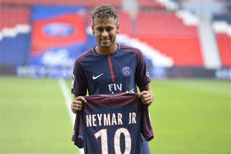 Neymar da silva santos júnior ( brazilian portuguese: Leaked documents reveal Neymar's salary - FOX Sports Asia