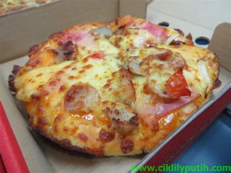 Domino's pizza, the best pizza home delivery in malaysia. CikLilyPutih The Lifestyle Blogger: RM5 Je untuk Personal ...