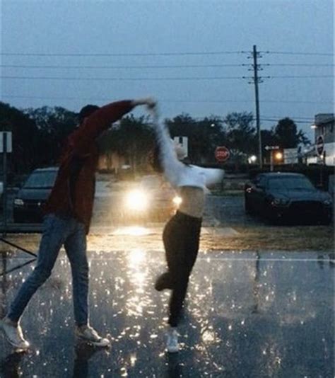 Dancing In The Rain In 2020 Couple In Rain Rain Pictures Cute Couples Photos