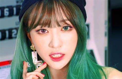Channel Baekhyun Tzuyu Jennie And More K Pop Stars With These Makeup