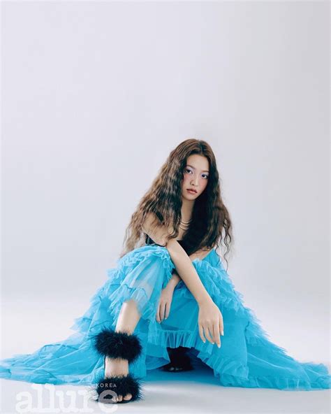 Red Velvet Yeri Shows Off Lovely Visuals With Rabbit Costume Kpopstarz