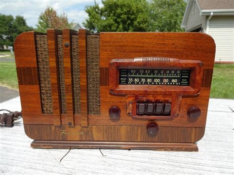 Antique Farnsworth Short Wave Tube Radio Bt 22 Gorgeous Works Needs