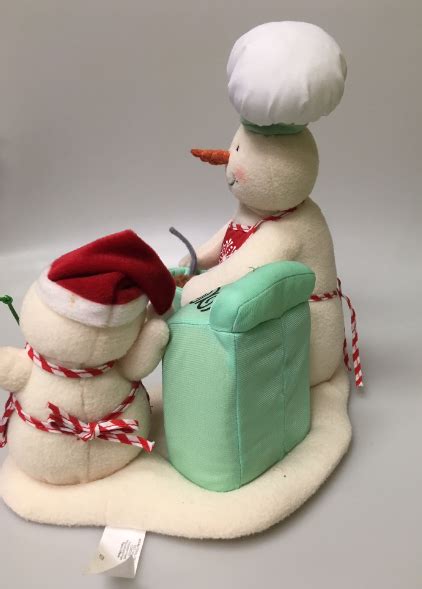 Musical Snow Chefs Canadian Exclusive Hooked On Hallmark Ornaments