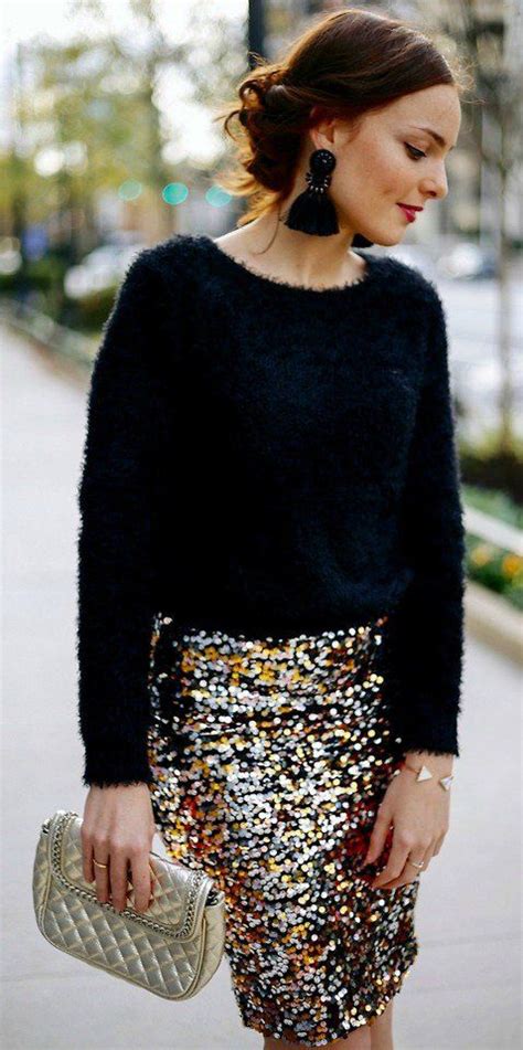 Amazing Party Ideas To Wear Gold Or Silver Sequined Skirts Skirts