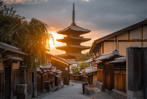Yasaka Pagoda Sunset In Kyoto Japan Wall Art Print Wallpaper Etsy