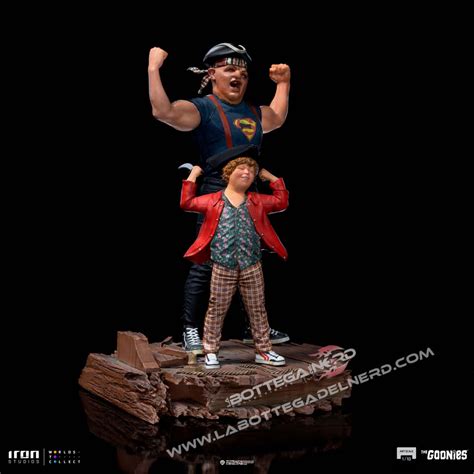 Goonies The Goonies Statue 110 Sloth And Chunk 23cm