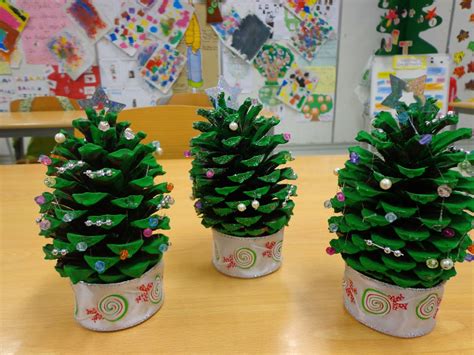 Reuse Crafts Pine Cone Christmas Trees Ii