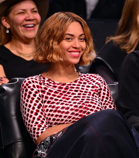 Beyonce Ditched The Bangsand Debuted A Wavy Bob Haircut Glamour