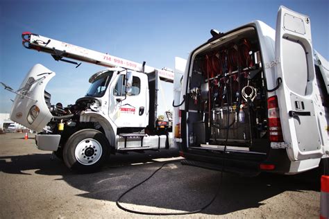 24 Hours Best Mobile Truck Repair Services And Truck Mechanic