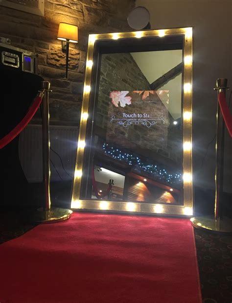selfie mirror photo booth hire at tankersley manor mirror photo booth hire selfie mirror