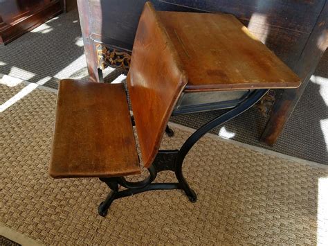 This Antique Childs School Desk Is 89 School Desks Antiques Kids