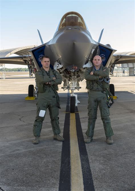 Two Florida Air Guard Pilots Are Forging The Future Of The F 35 Fighter