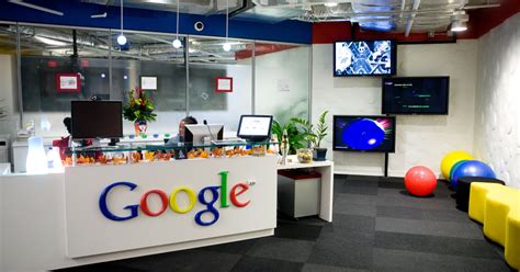 3 reasons why millennials want to work for Google and Amazon so badly