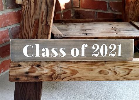 Class Of 2021 Sign Rustic Senior Sign Senior Year Photo Prop Etsy