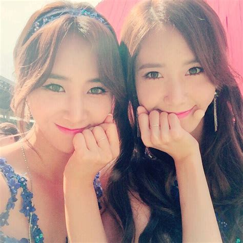 Snsd Yoona And Yuri Shows Off Their Friendship Ring Wonderful Generation