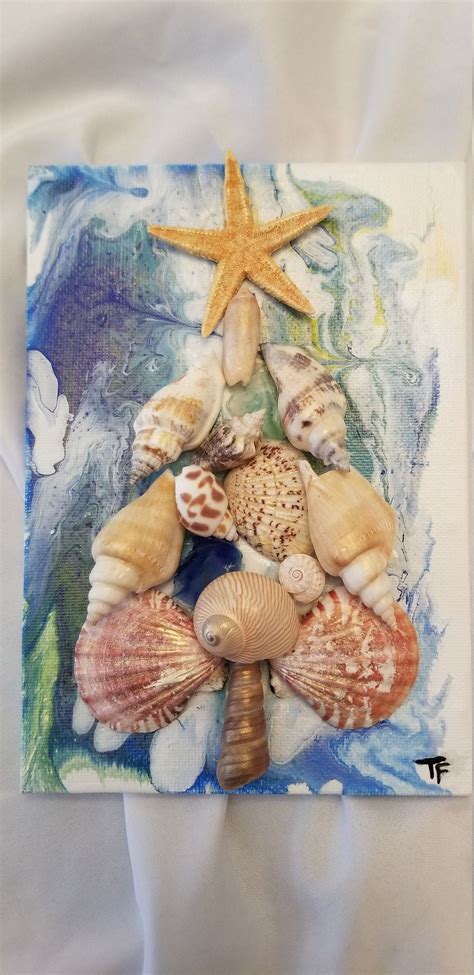 This is the cake even fruit cake haters will love. Christmas Sanibel Island Shell Art | Shell art