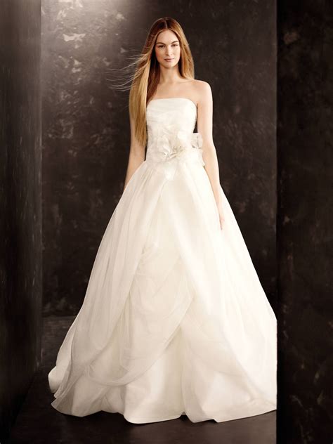 One Of The Best Vera Wang Wedding Dresses Collection