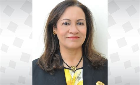 منح عضو الشورى الدكتورة ابتسام الدلال منصب سفيرة المنتدى العالمي