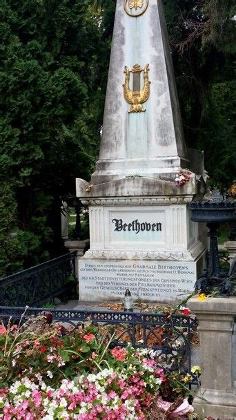 Beethovens Grave Vienna Zentralfriedhof Outdoor Fountain Outdoor