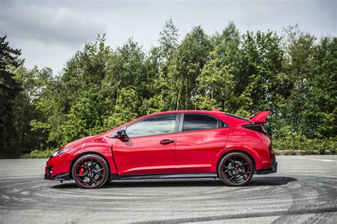 Honda Civic Type R Voted Best Hot Hatch In Scottish Car Of The Year