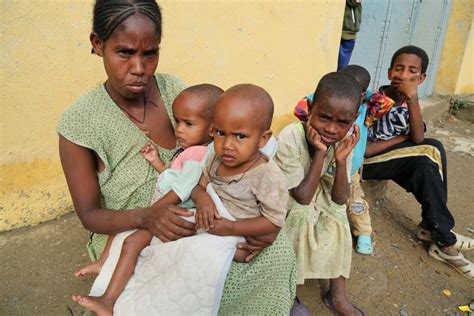 Crianças Na Região De Tigré Na Etiópia IstoÉ Dinheiro