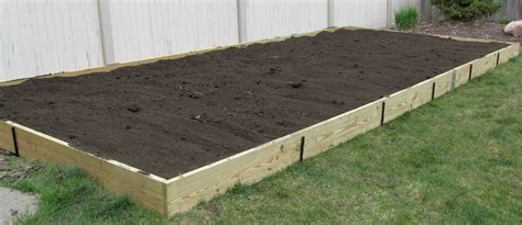 Most commonly, you can do this with some type of enclosure or frame made of wood, stone, bales of hay, or even repurposed material like old dressers. Preparing Your Garden Soil (Garden Dirt) | How To Build A ...