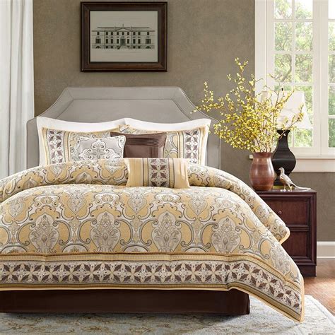 Turn your bedroom into a beautifully designed showpiece with luxury comforter sets, bedspreads & bed quilts. BEAUTIFUL ELEGANT RICH MODERN BROWN GOLD YELLOW TAUPE GREY ...