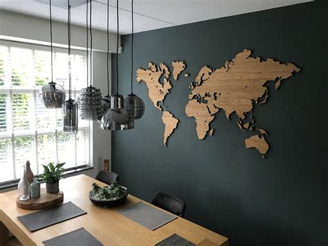 Zij aftreden betekent in zekere zin de afsluiting van een tijdperk. WIN! Maak kans op een luxe houten wereldkaart t.w.v. €289 ...