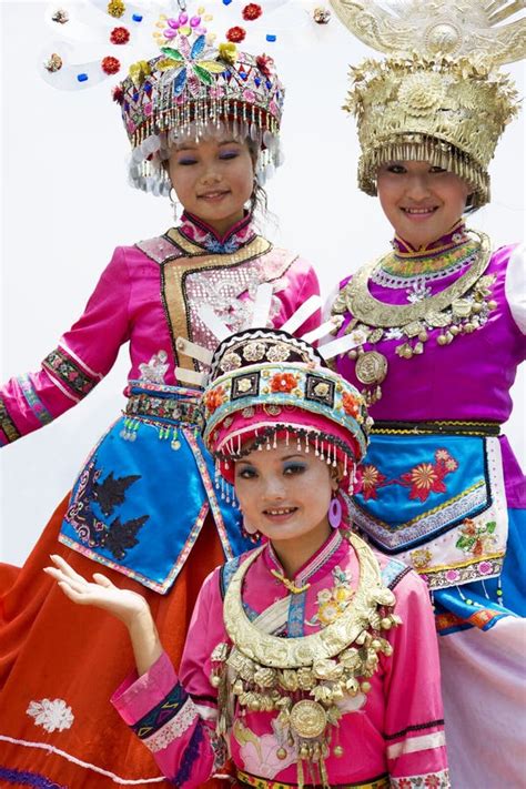 Chinese Ethnic Girls In Traditional Dress Stock Image Image Of Orient